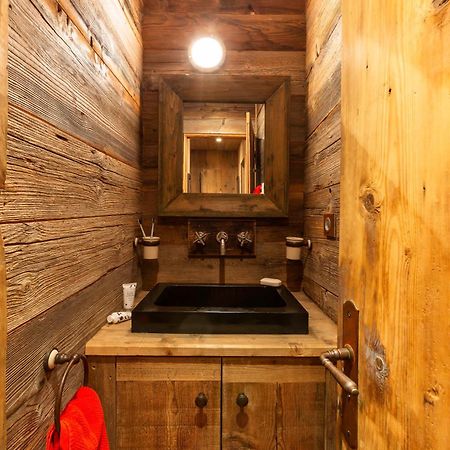 Le Refuge de Serre-Chevalier, dans un esprit chalet, commune de Le Monêtier-les-Bains Extérieur photo